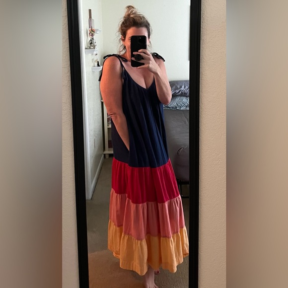 Old Navy large maxi dress with tie straps - Picture 2 of 6